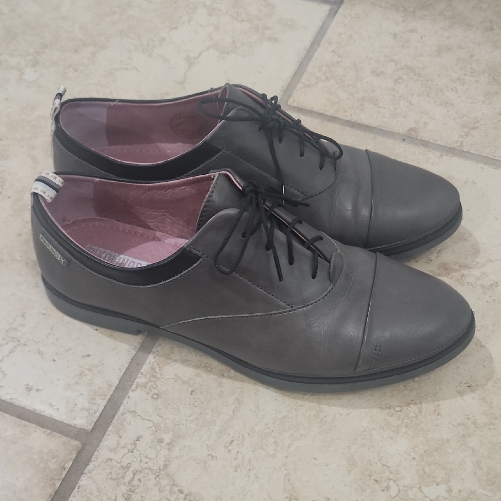 PIKOLINOS Gray Leather Women's Lace Up Oxford Shoes EUC Size 38 Pyrgos​​